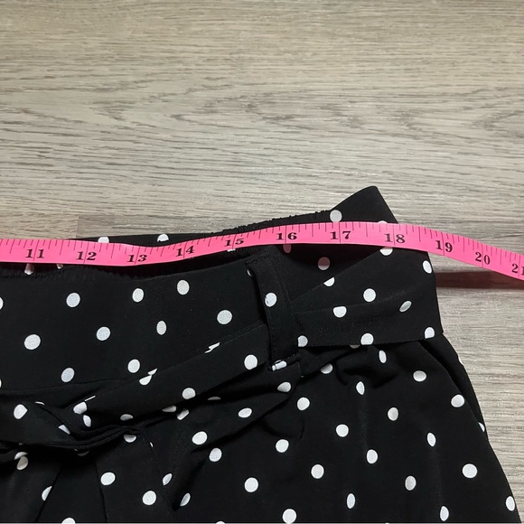 Torrid Womens Wide Leg Polka Dot Black White Belted Elastic Waist Size 2 - Picture 6 of 7